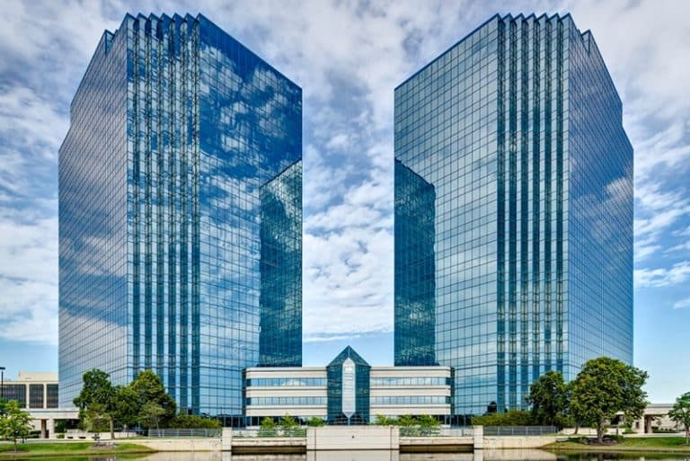 Airport Car Service Chicago O'hare To and From Schaumburg (IL)