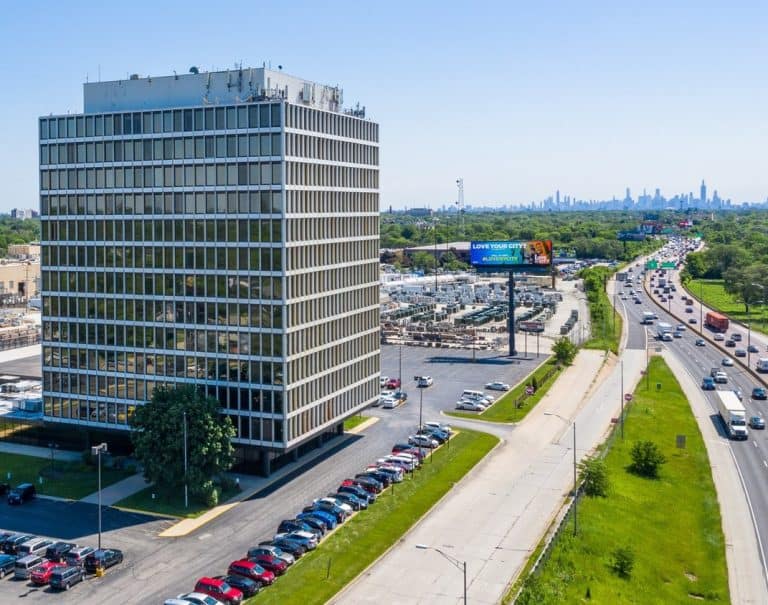Airport Car Service Chicago O'hare To and From Maywood (IL)