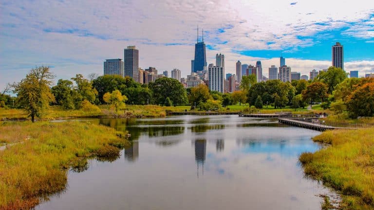 Airport Car Service Chicago Ohare to and from Lincoln Park Chicago Illinois