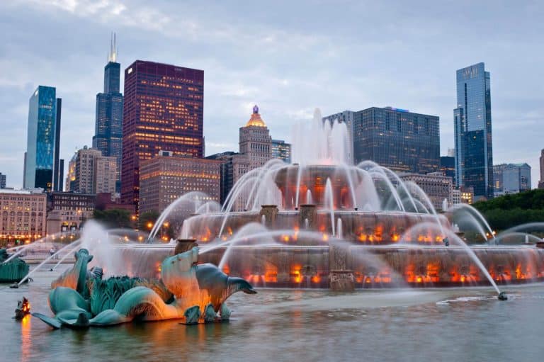 Airport Car Service Chicago Ohare to and from South Loop Chicago Illinois